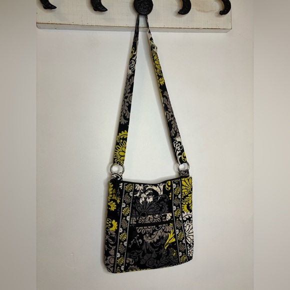 Vera Bradley Baroque Black and White Backpack and Matching Crossbody - Picture 5 of 9